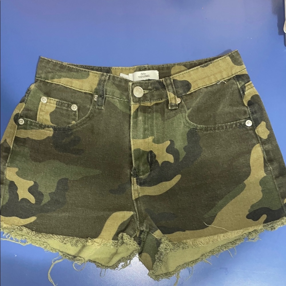 Camo Green Women's Shorts